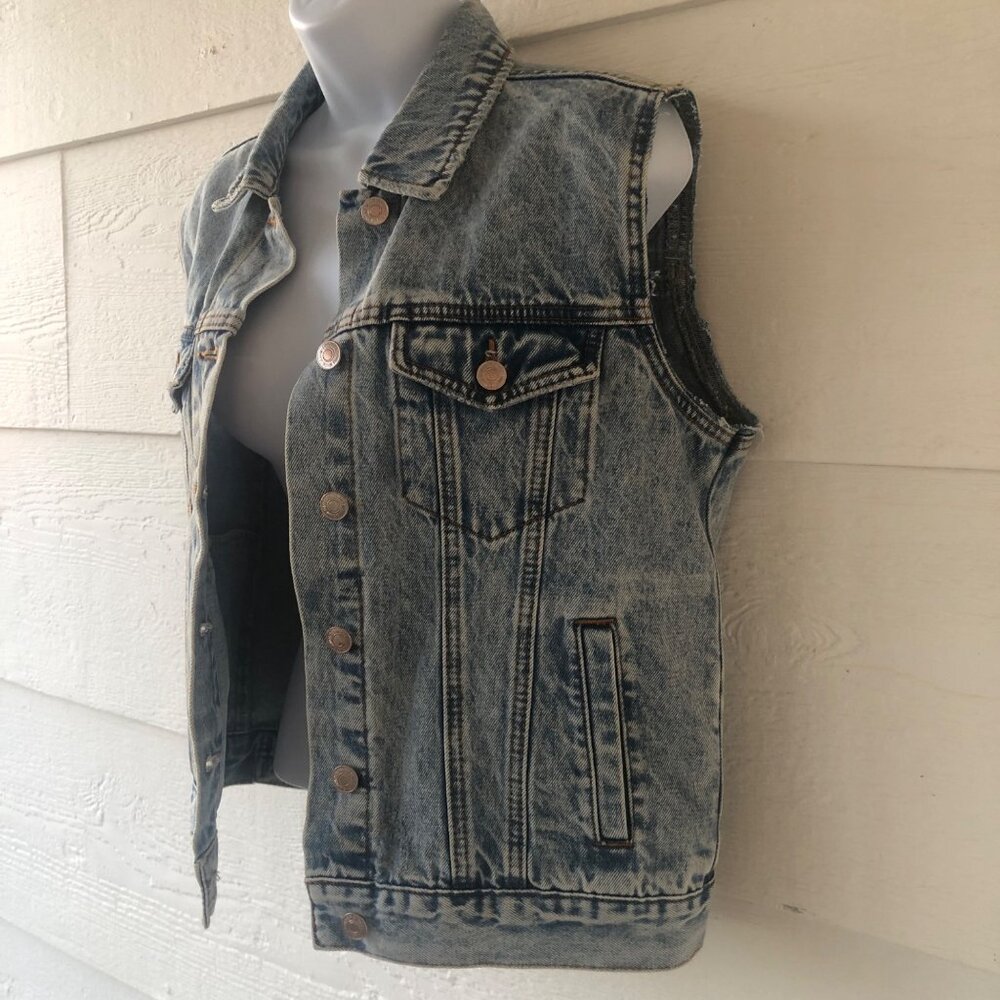 Forever 21 Sleeveless Button-Down Blue Denim Vest Size Small 100% Cotton - Picture 7 of 12